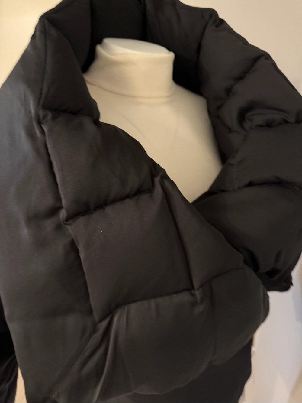 Salvatore Ferragamo Black Wrap Puffer Jacket - Picture 9 of 16